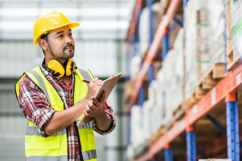 How Vancouver 3PL Warehousing Companies Can Help Customers Navigate US Tariffs